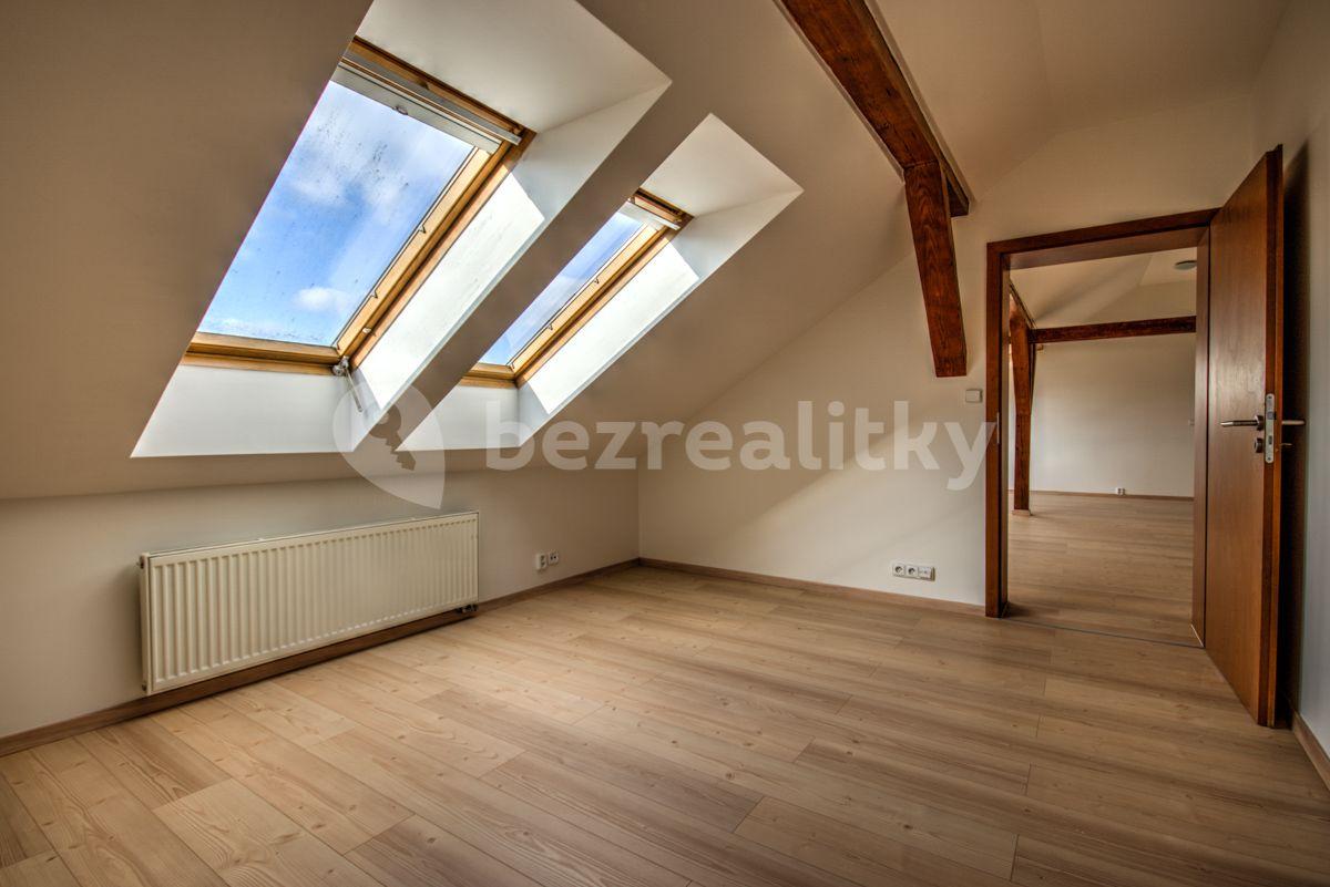 Prenájom bytu 3-izbový 94 m², Mečislavova, Praha, Praha