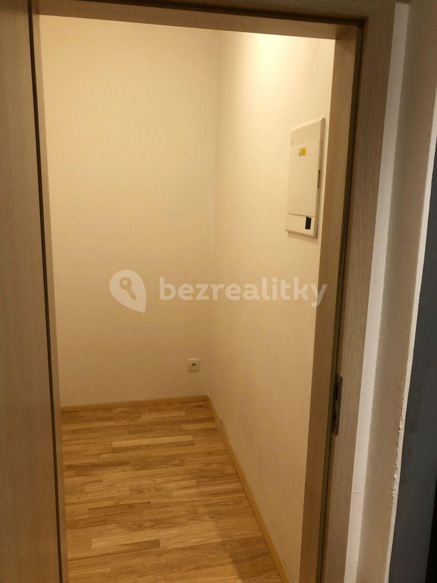 Prenájom bytu 3-izbový 93 m², Jaromíra Vejvody, Praha, Praha