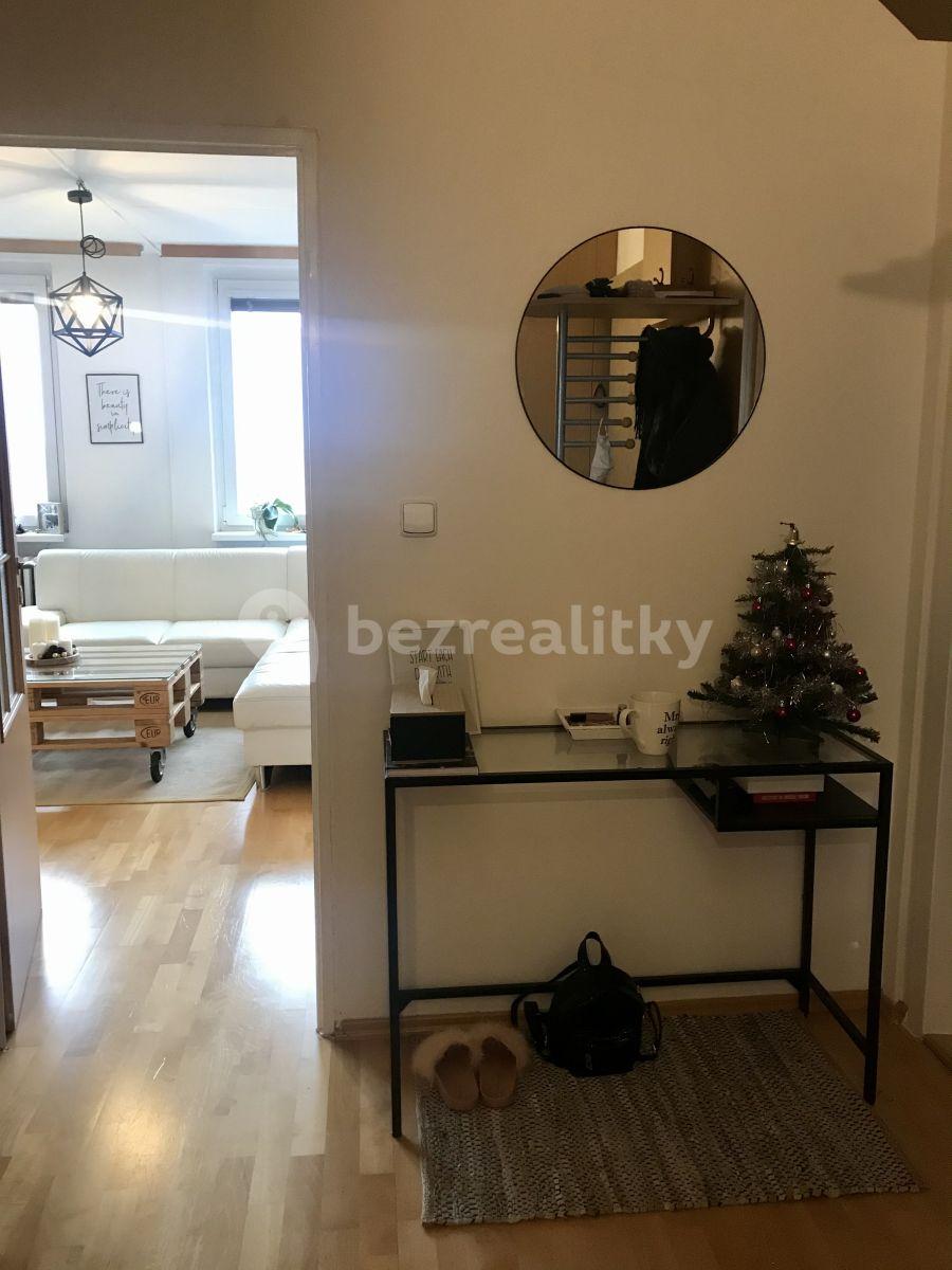 Prenájom bytu 2-izbový 67 m², Makovského, Praha, Praha