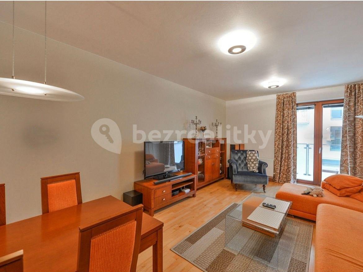 Prenájom bytu 3-izbový 90 m², Vršovická, Praha, Praha