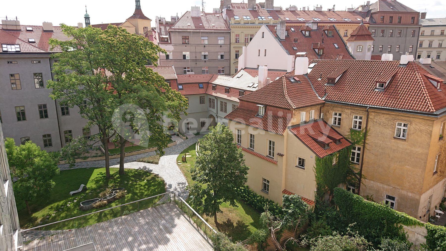 Prenájom bytu 2-izbový 38 m², U Milosrdných, Praha, Praha