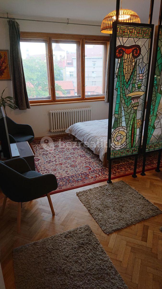 Prenájom bytu 2-izbový 38 m², U Milosrdných, Praha, Praha