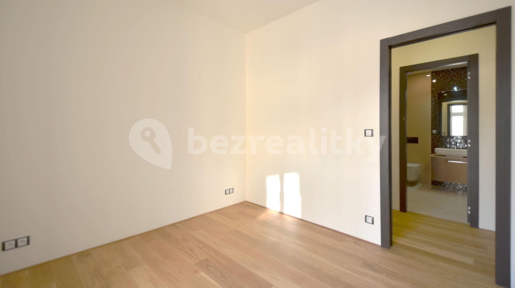 Prenájom bytu 2-izbový 44 m², Rybalkova, Praha, Praha