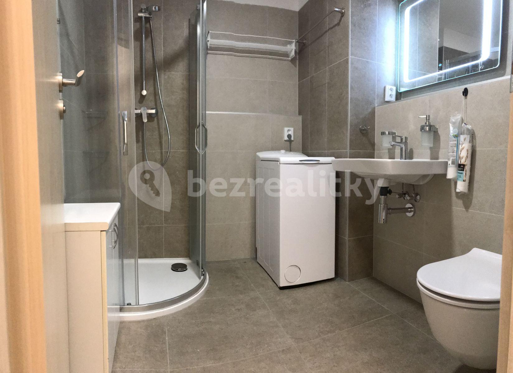 Prenájom bytu 2-izbový 60 m², Sídlištní, Praha, Praha