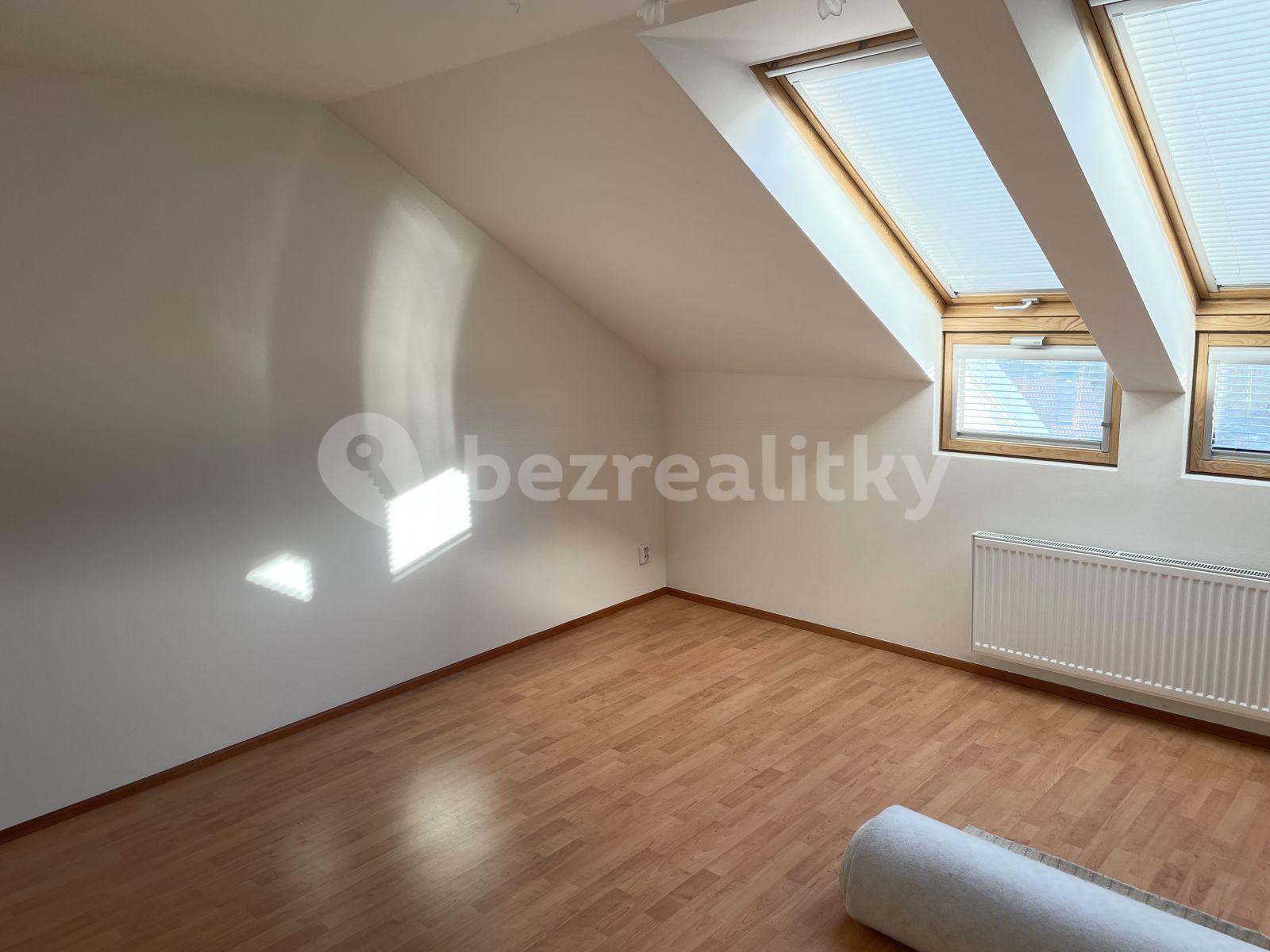 Prenájom bytu 5-izbový 170 m², Žampiónová, Praha, Praha