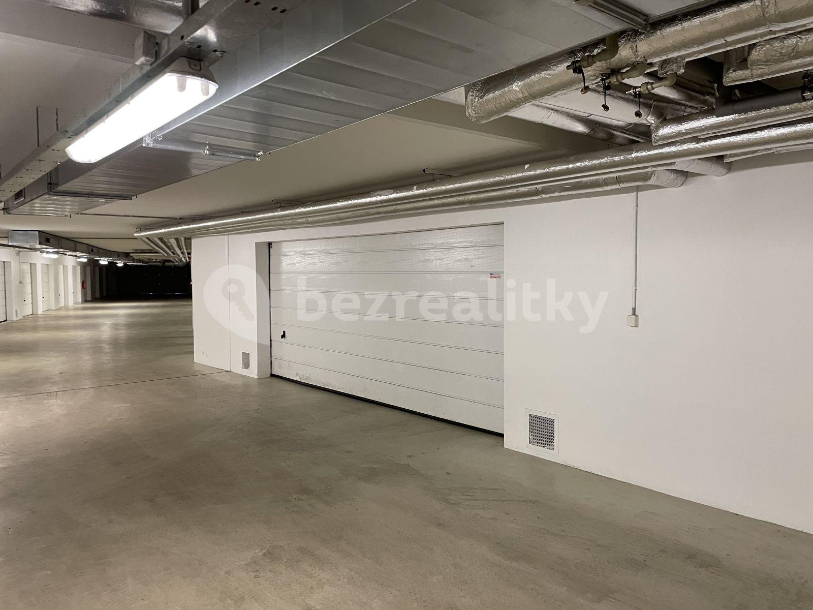 Prenájom bytu 5-izbový 170 m², Žampiónová, Praha, Praha