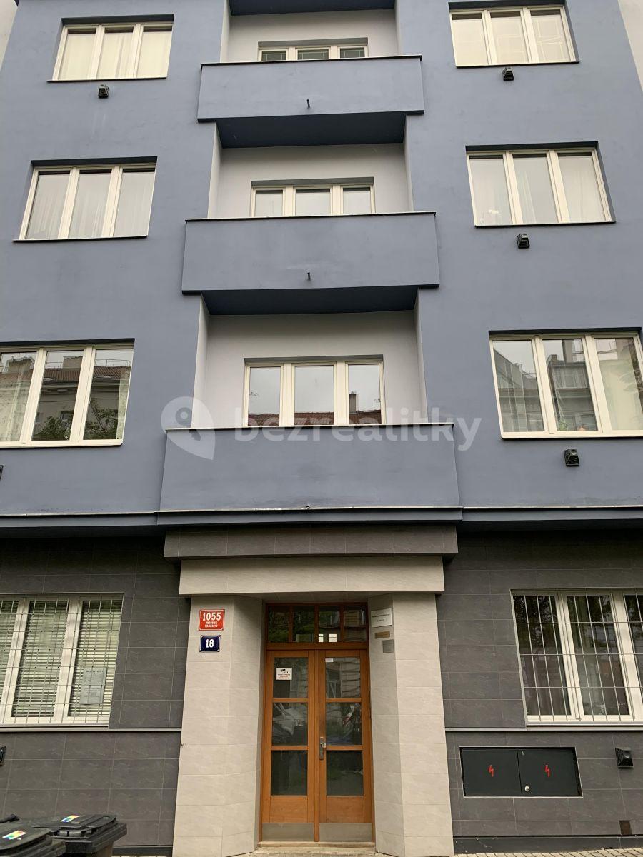 Prenájom bytu 2-izbový 55 m², 28. Pluku, Praha, Praha