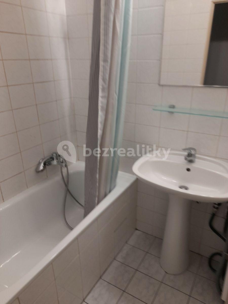 Prenájom bytu 2-izbový 48 m², Bulharská, Praha, Praha