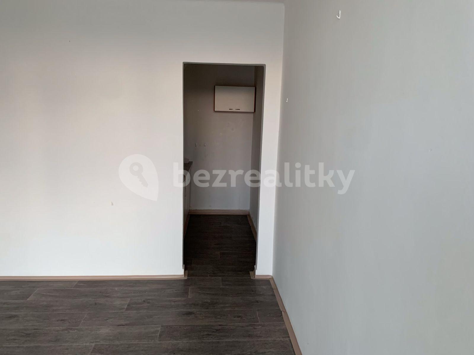 Prenájom bytu 1-izbový 35 m², Třída Míru, Beroun, Středočeský kraj