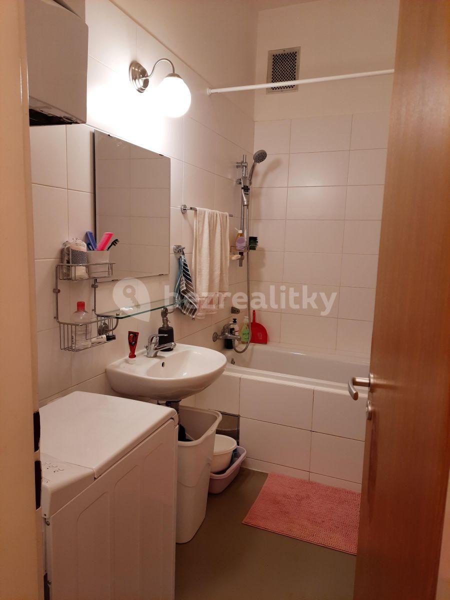 Prenájom bytu 2-izbový 62 m², Korunní, Praha, Praha