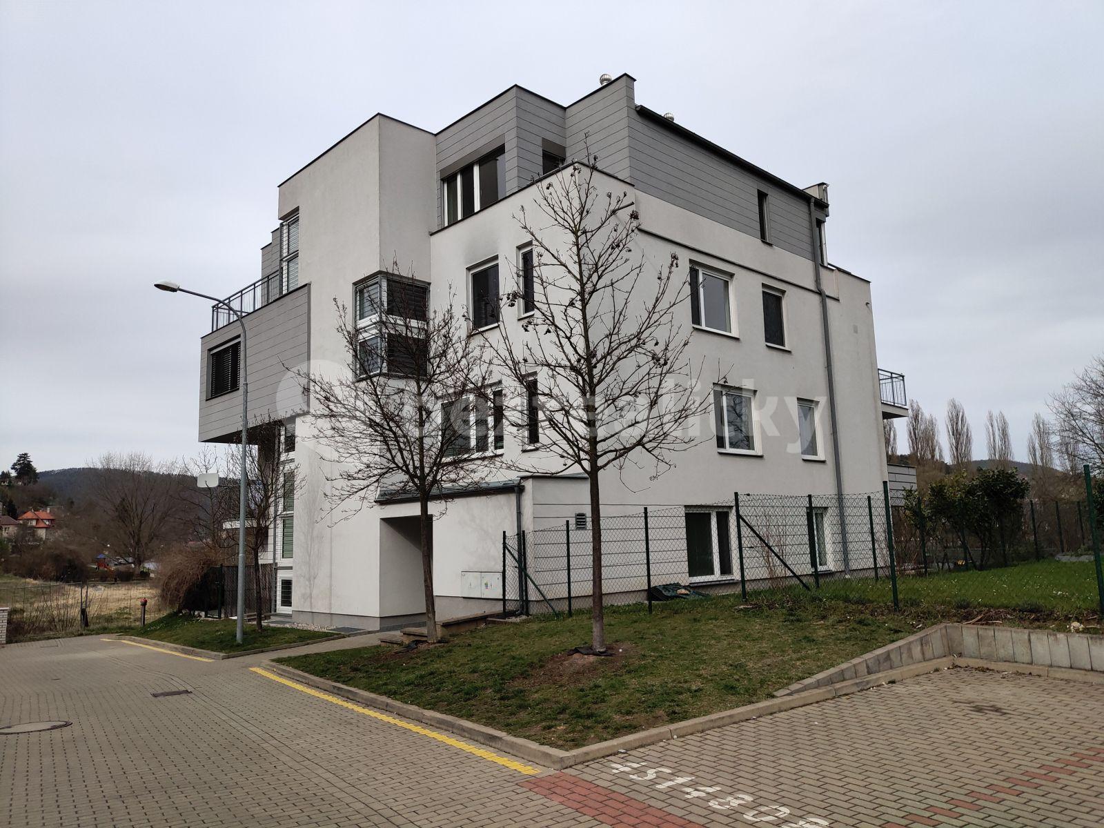 Prenájom bytu 4-izbový 85 m², V Zahradách, Beroun, Středočeský kraj