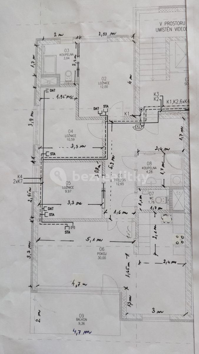 Prenájom bytu 4-izbový 85 m², V Zahradách, Beroun, Středočeský kraj