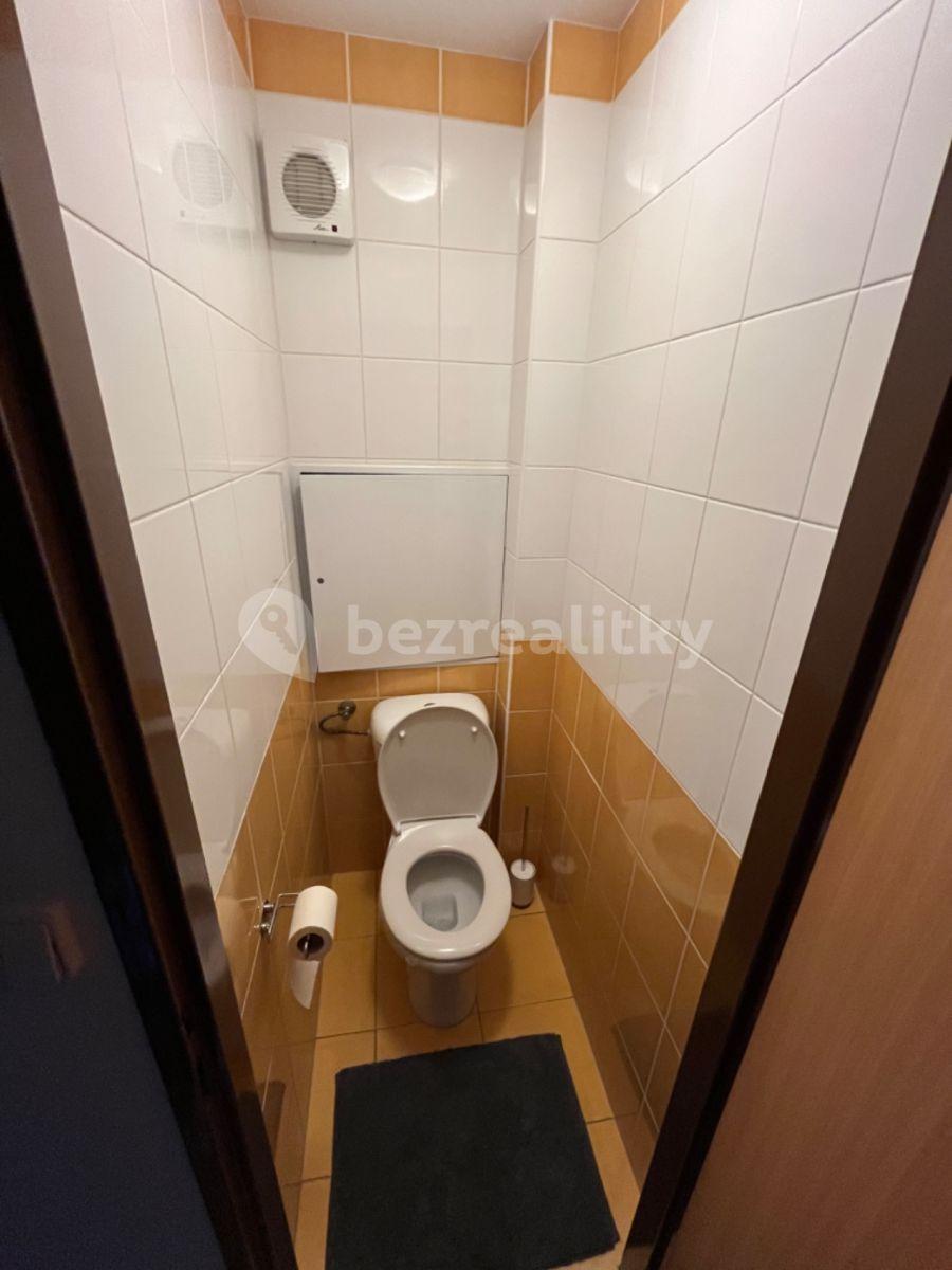 Prenájom bytu 2-izbový 45 m², Kukelská, Praha, Praha