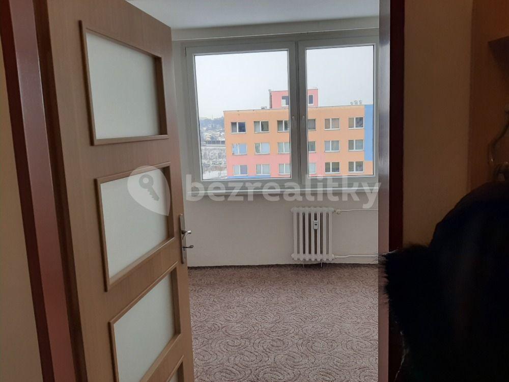 Prenájom bytu 3-izbový 55 m², Bryksova, Praha, Praha