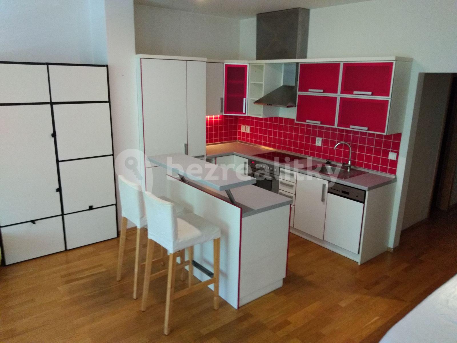 Prenájom bytu 1-izbový 50 m², Jemnická, Praha, Praha