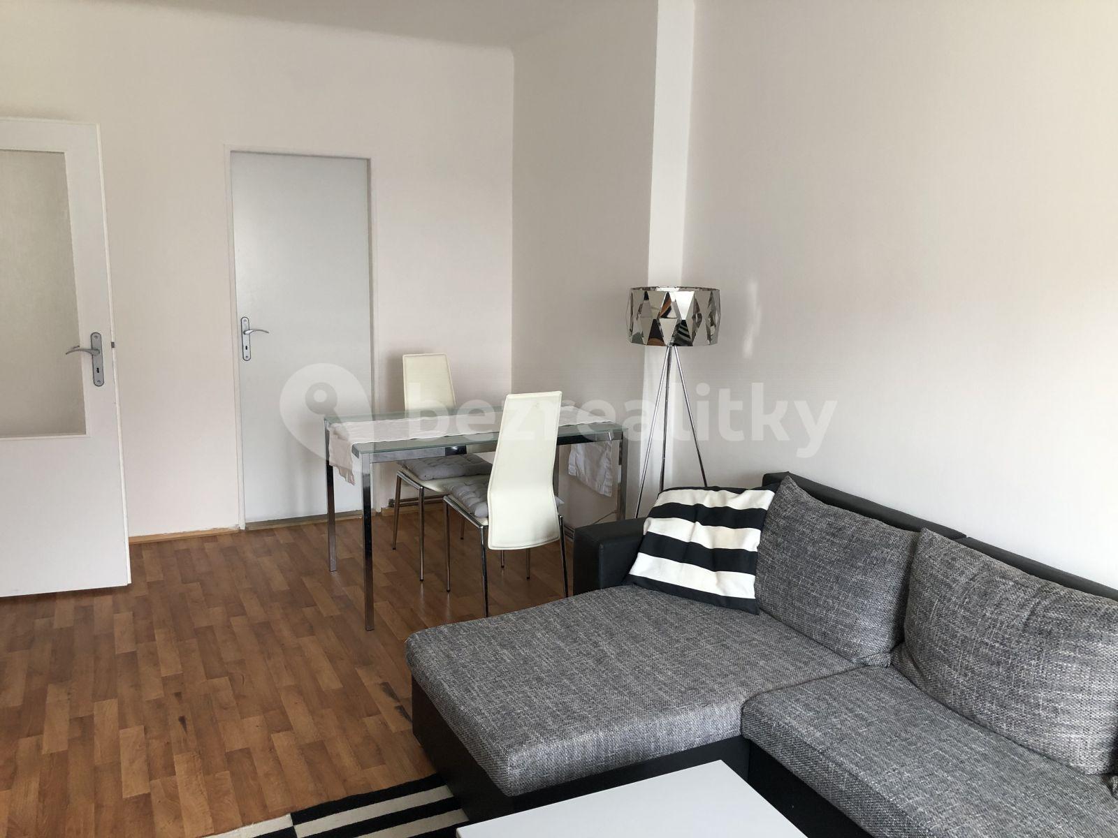 Prenájom bytu 2-izbový 47 m², Šaldova, Praha, Praha