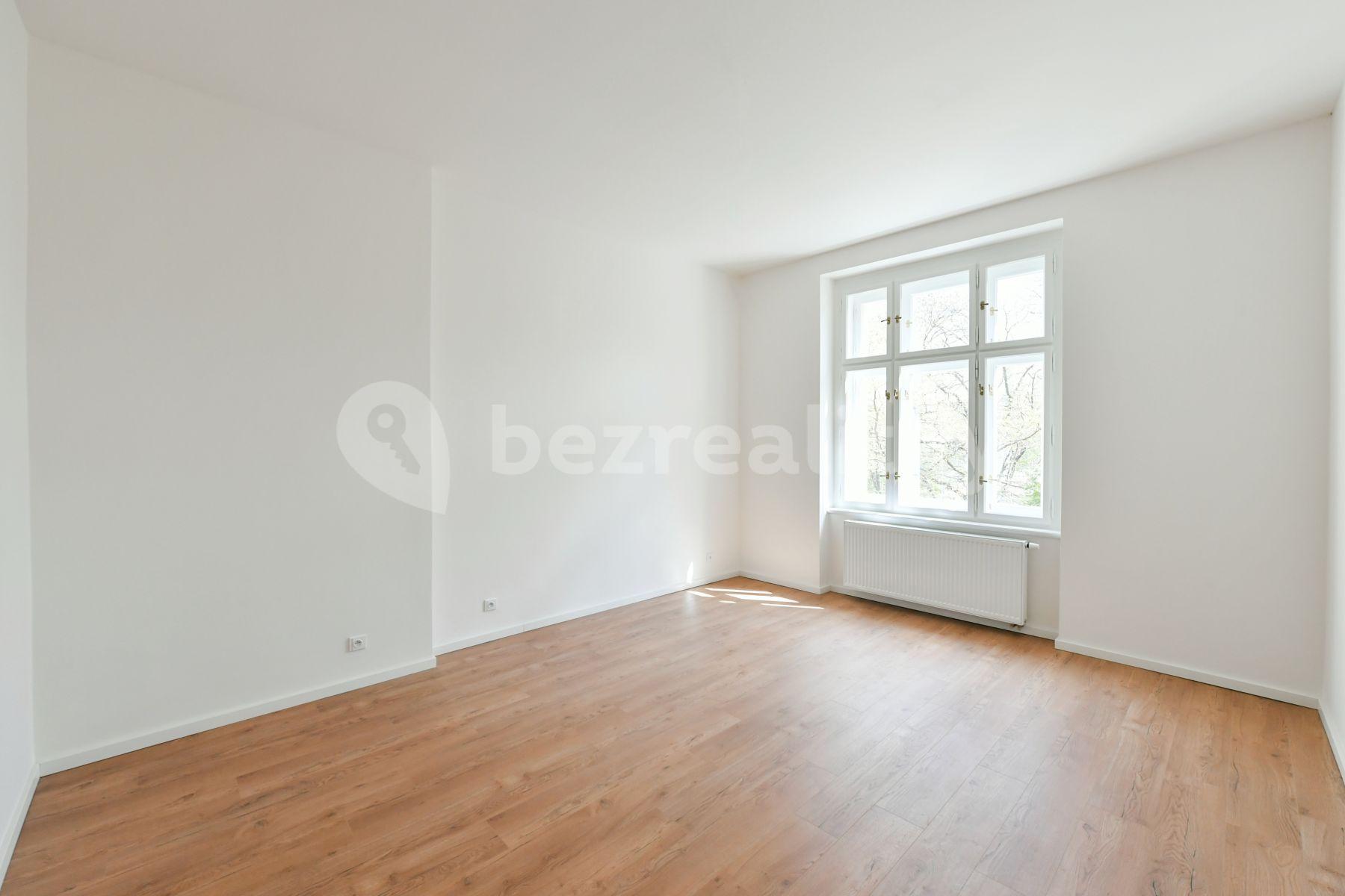 Prenájom bytu 4-izbový 105 m², Kubelíkova, Praha, Praha