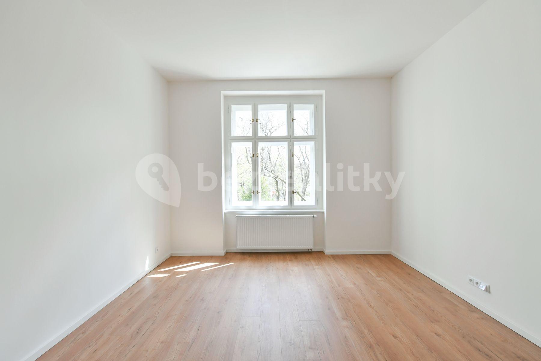 Prenájom bytu 4-izbový 105 m², Kubelíkova, Praha, Praha