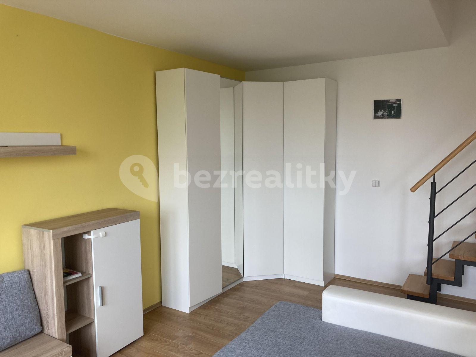 Prenájom bytu 1-izbový 50 m², Jabloňová, Praha, Praha