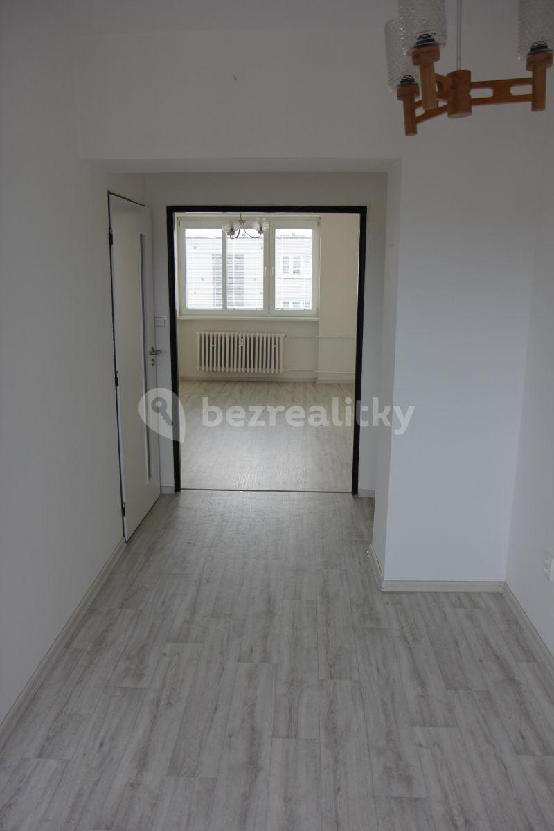 Prenájom bytu 2-izbový 56 m², Družstevní, Týnec nad Sázavou, Středočeský kraj