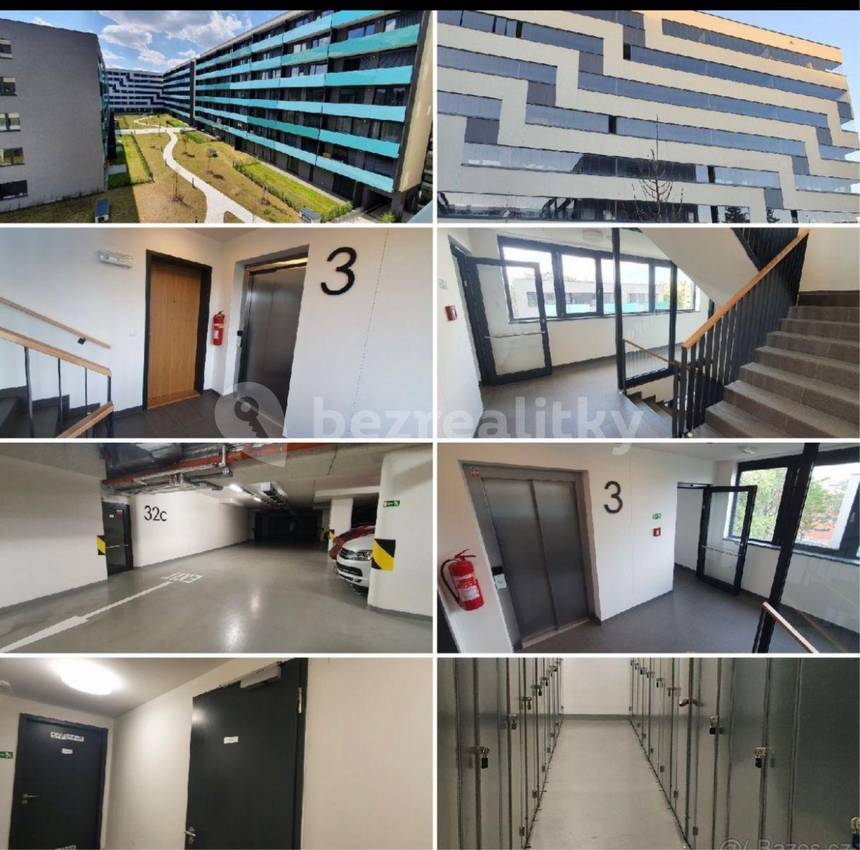 Prenájom bytu 1-izbový 50 m², Argentinská, Praha, Praha