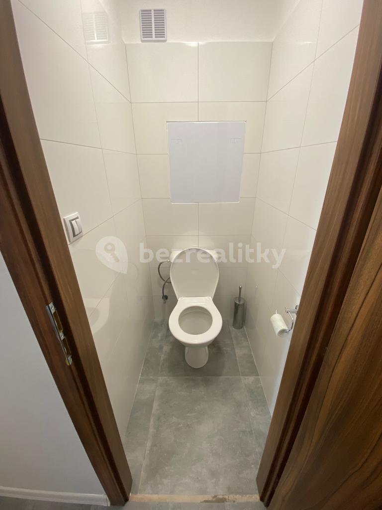 Prenájom bytu 3-izbový 68 m², Makovského, Praha, Praha