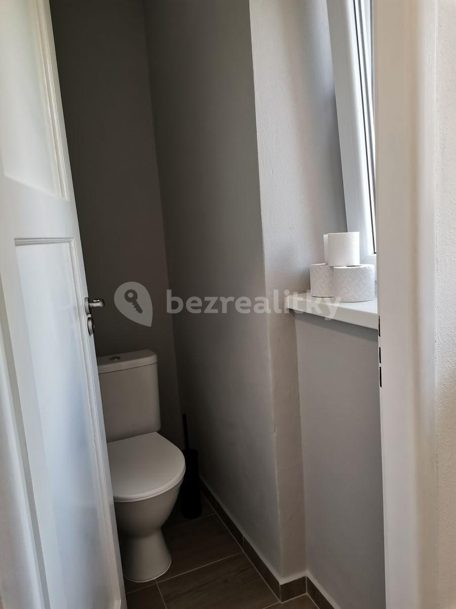 Prenájom bytu 1-izbový 46 m², Prokopa Holého, Uherské Hradiště, Zlínský kraj