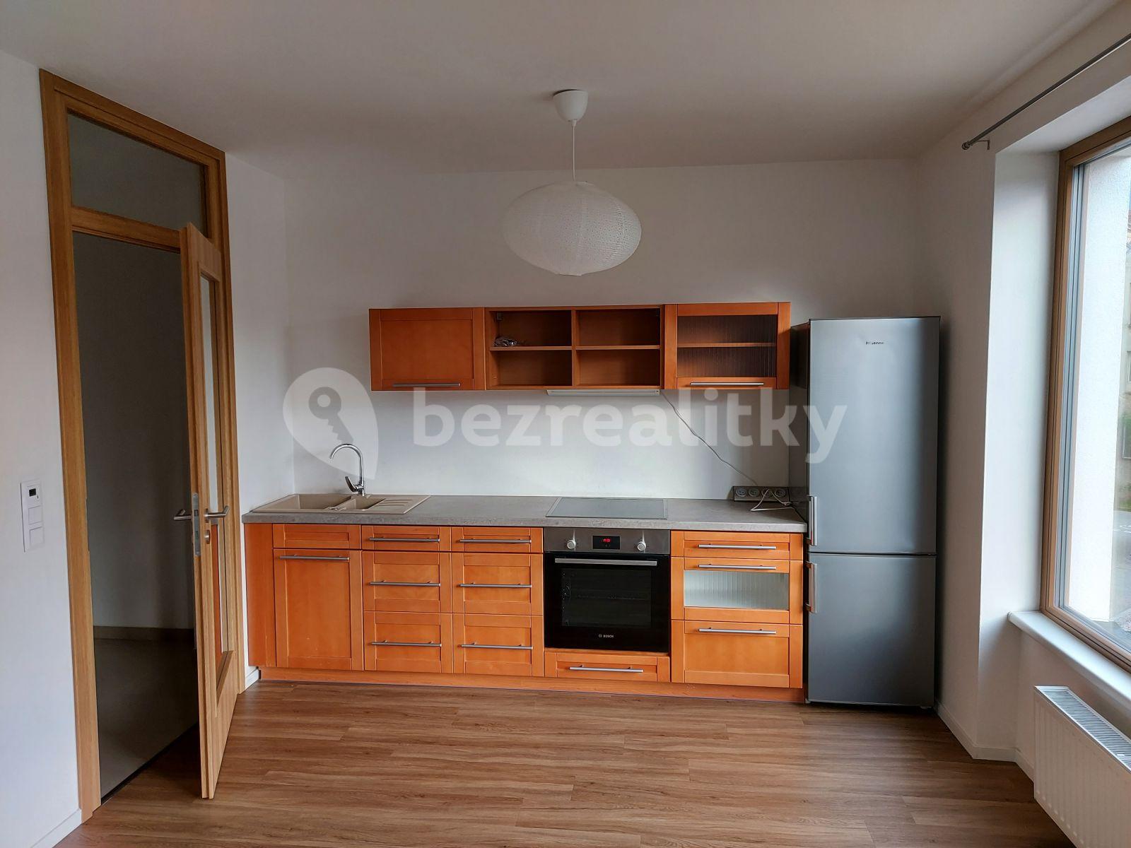 Prenájom bytu 1-izbový 32 m², Pallova, Plzeň, Plzeňský kraj