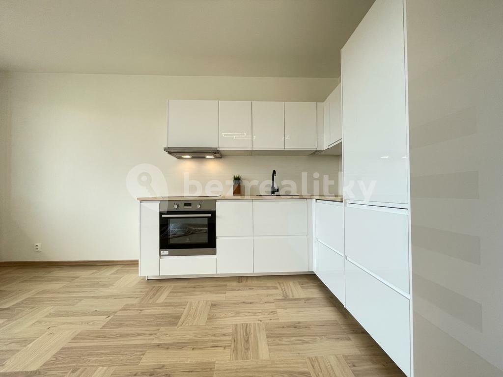 Prenájom bytu 4-izbový 75 m², Pertoldova, Praha, Praha