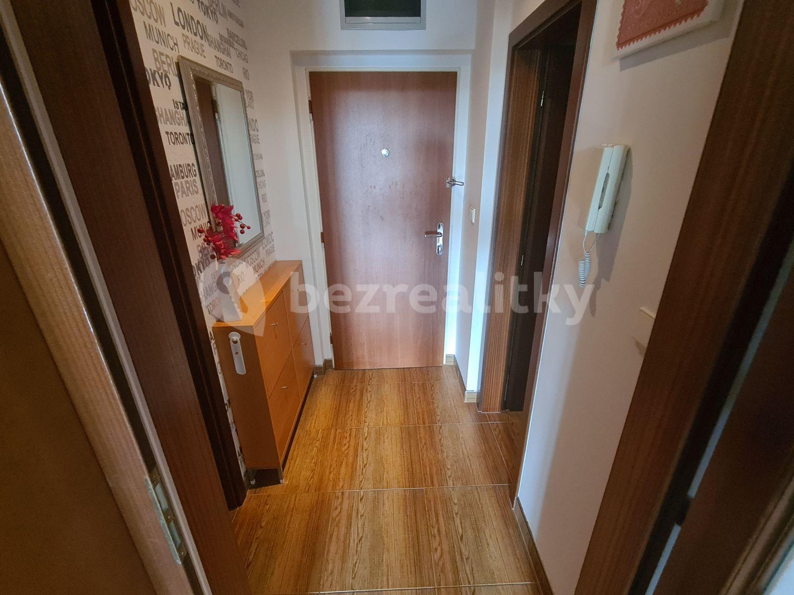 Prenájom bytu 2-izbový 71 m², Lužná, Praha, Praha