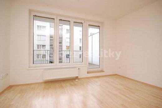 Prenájom bytu 2-izbový 74 m², Počernická, Praha, Praha