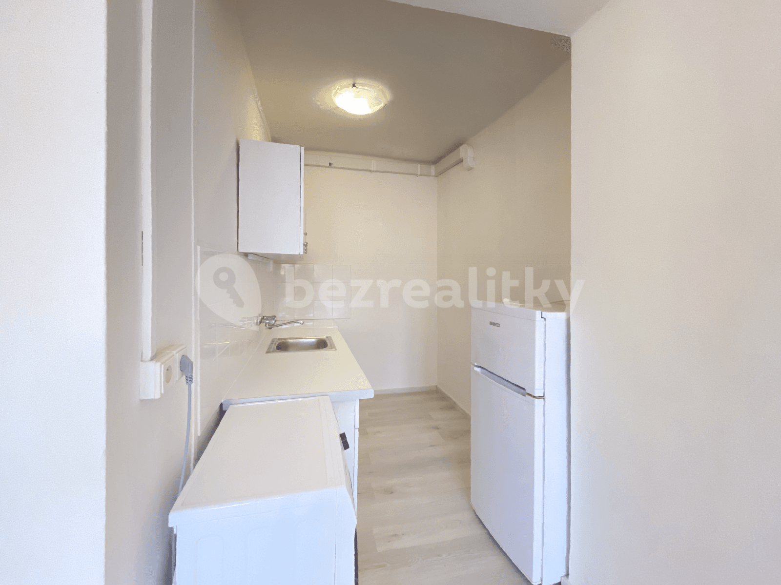 Prenájom bytu 2-izbový 55 m², Praha, Praha