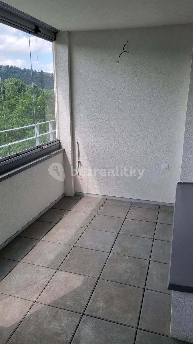 Prenájom bytu 3-izbový 85 m², Praha, Praha