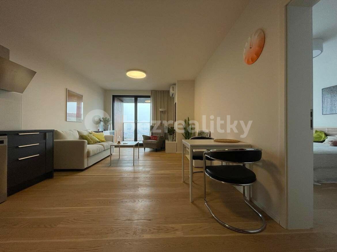 Prenájom bytu 2-izbový 48 m², Strážna, Nové Mesto, Bratislavský kraj