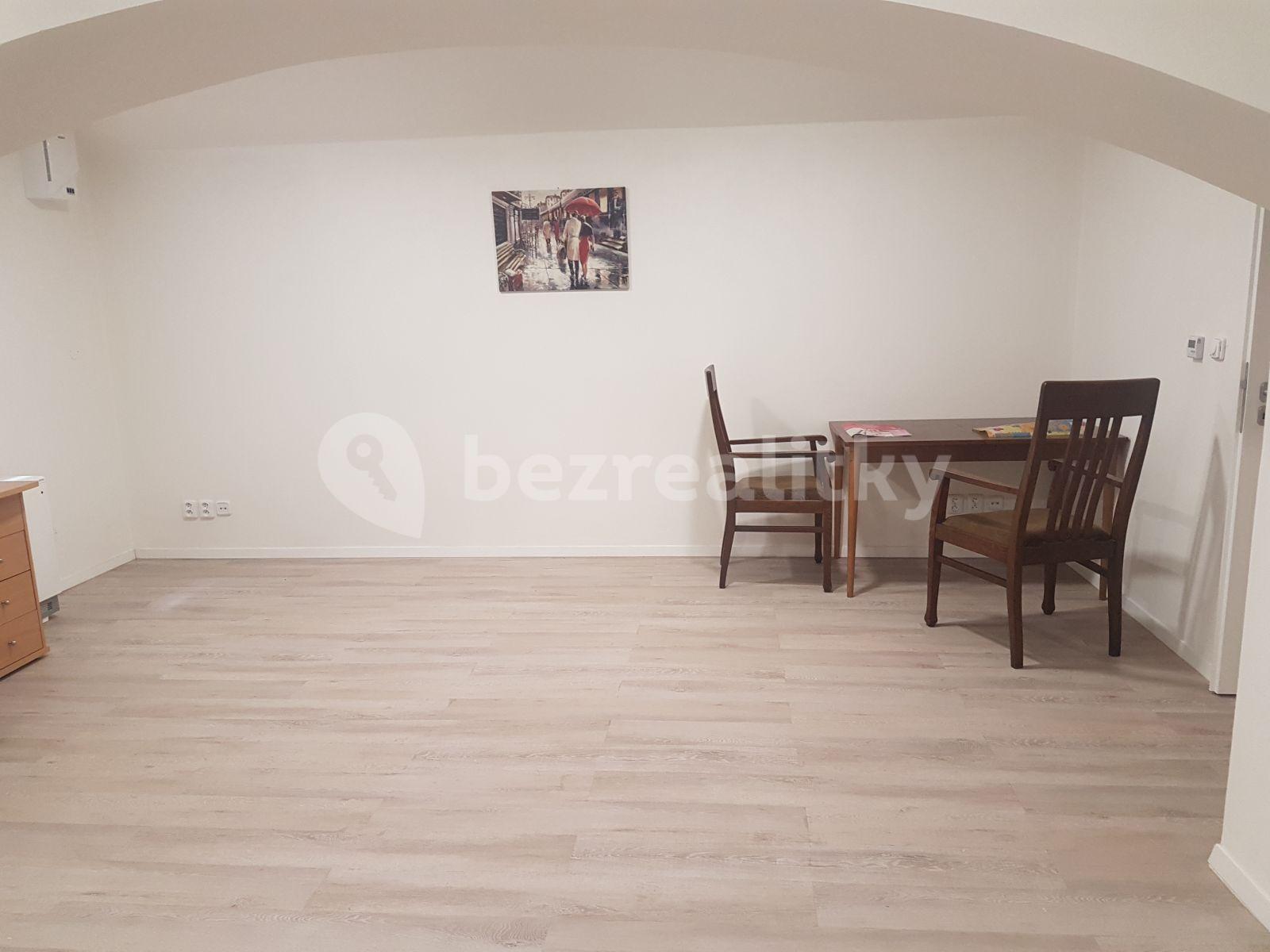 Prenájom bytu 2-izbový 66 m², Slezská, Praha, Praha