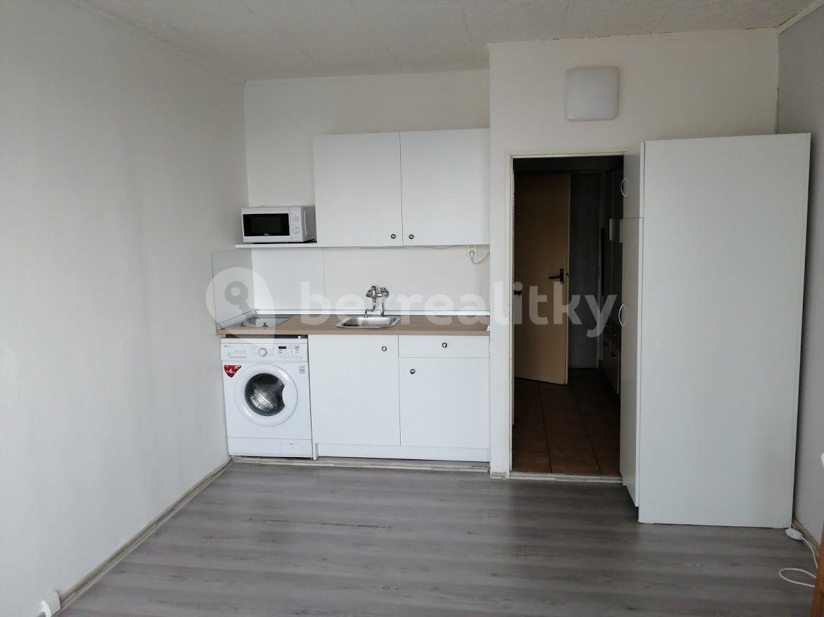 Prenájom bytu 1-izbový 24 m², Počernická, Praha, Praha