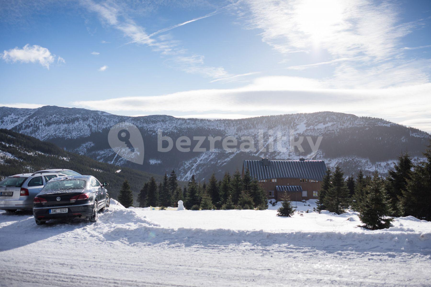 Prenájom bytu 4-izbový 167 m², Špindlerův Mlýn, Královéhradecký kraj