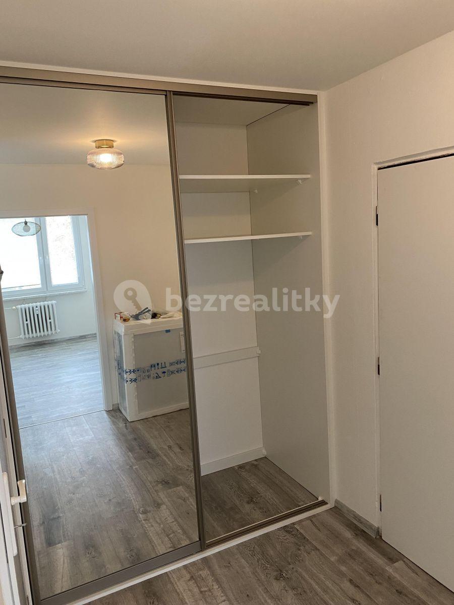 Prenájom bytu 2-izbový 41 m², V Zápolí, Praha, Praha