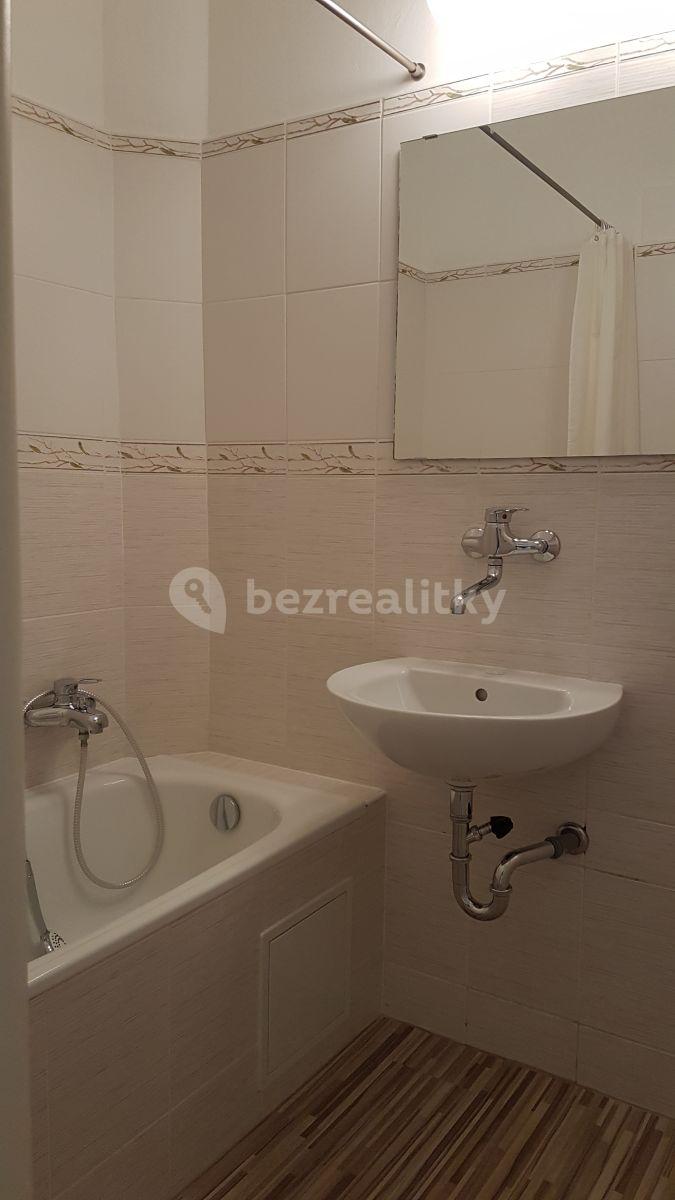 Prenájom bytu 2-izbový 48 m², Šumavská, Praha, Praha