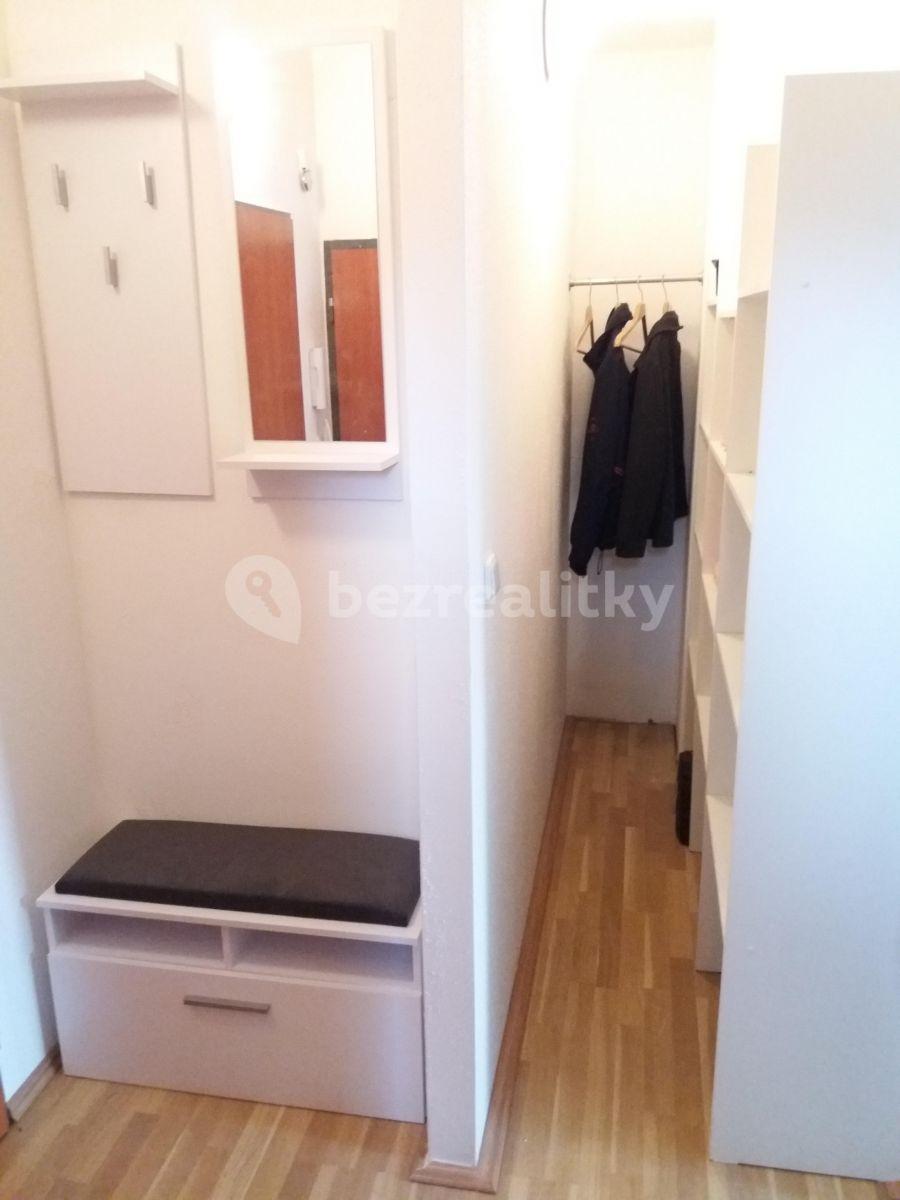 Prenájom bytu 2-izbový 38 m², Na Okraji, Praha, Praha