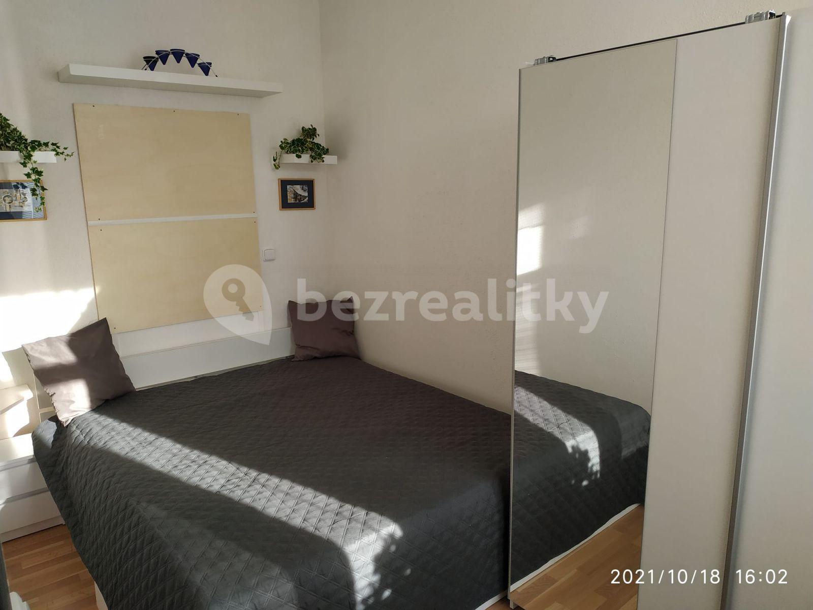 Prenájom bytu 2-izbový 38 m², Na Okraji, Praha, Praha