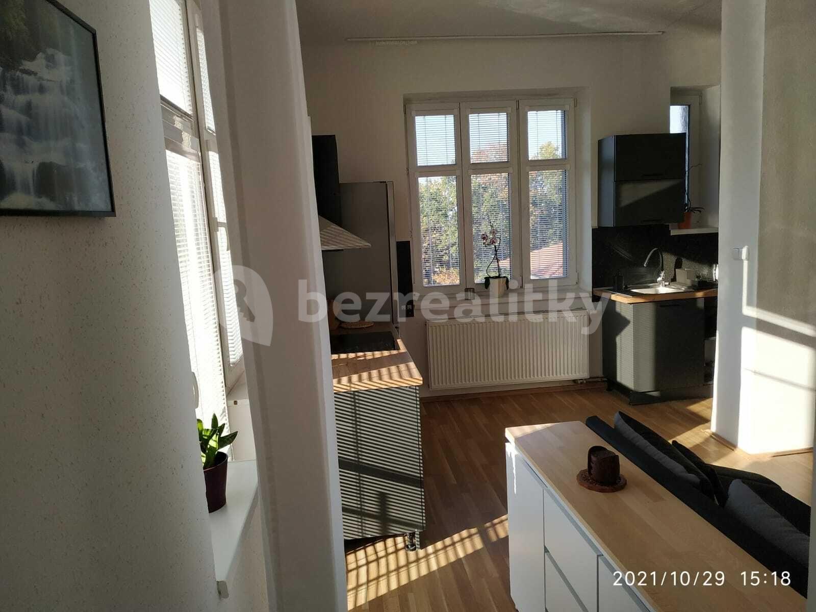 Prenájom bytu 2-izbový 38 m², Na Okraji, Praha, Praha