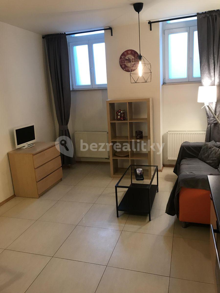 Prenájom bytu 3-izbový 65 m², Táboritská, Praha, Praha