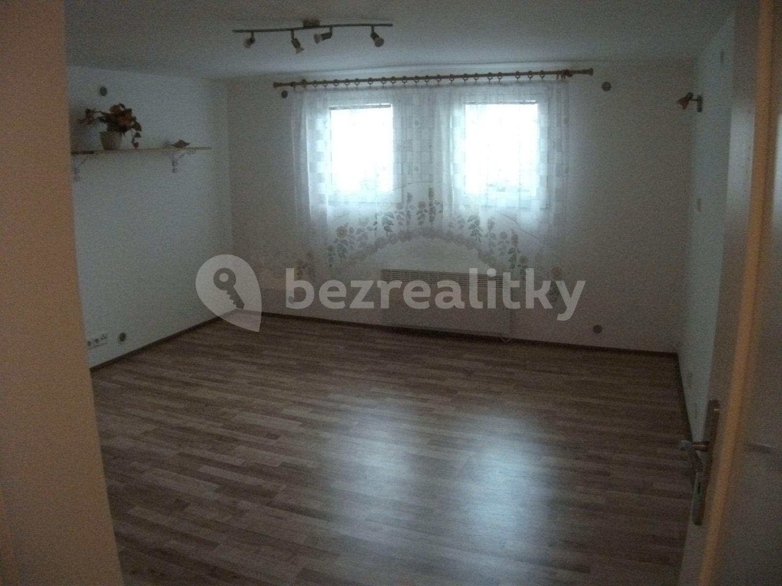 Prenájom bytu 1-izbový 50 m², Dlouhá, Karlovy Vary, Karlovarský kraj