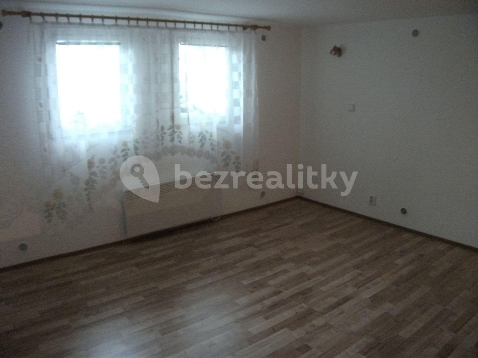 Prenájom bytu 1-izbový 50 m², Dlouhá, Karlovy Vary, Karlovarský kraj