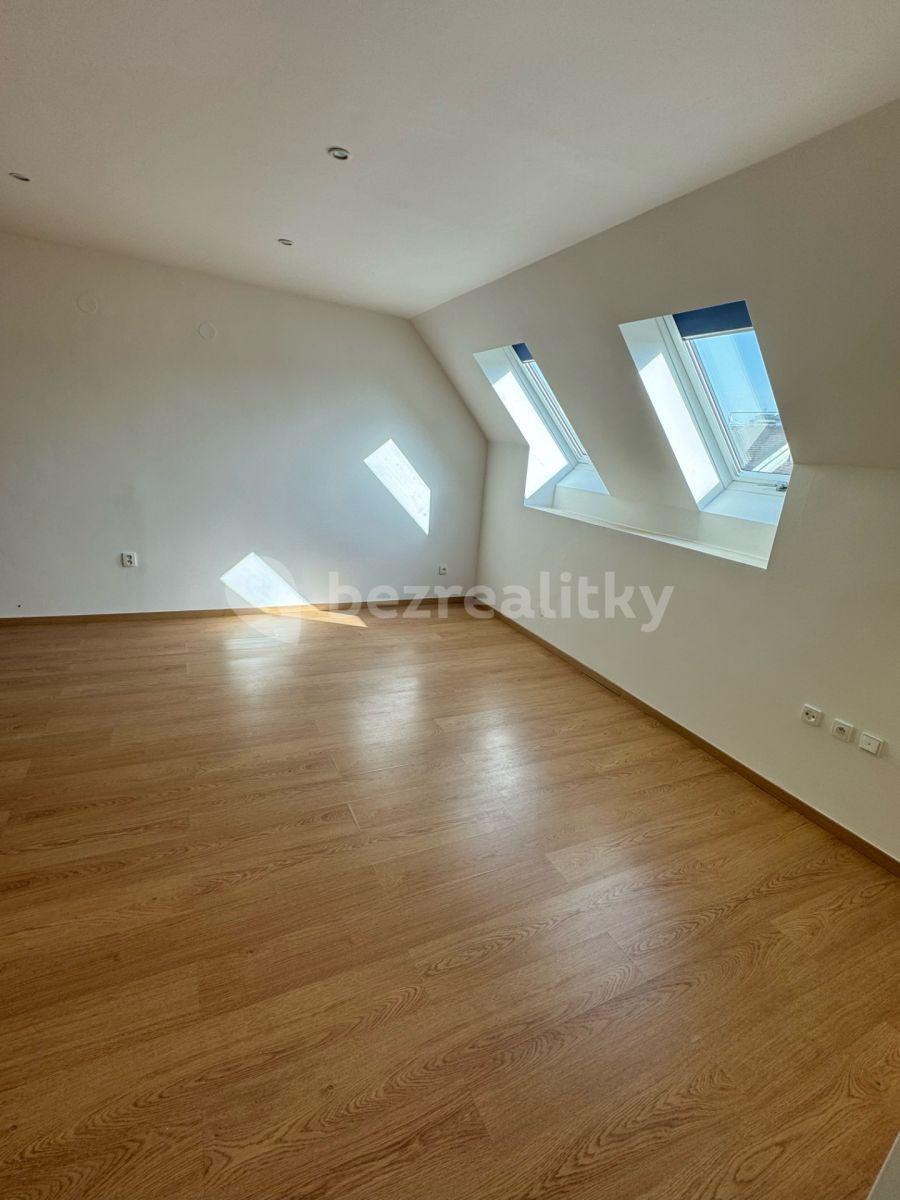 Predaj bytu 3-izbový 89 m², Roháčova, Praha, Praha