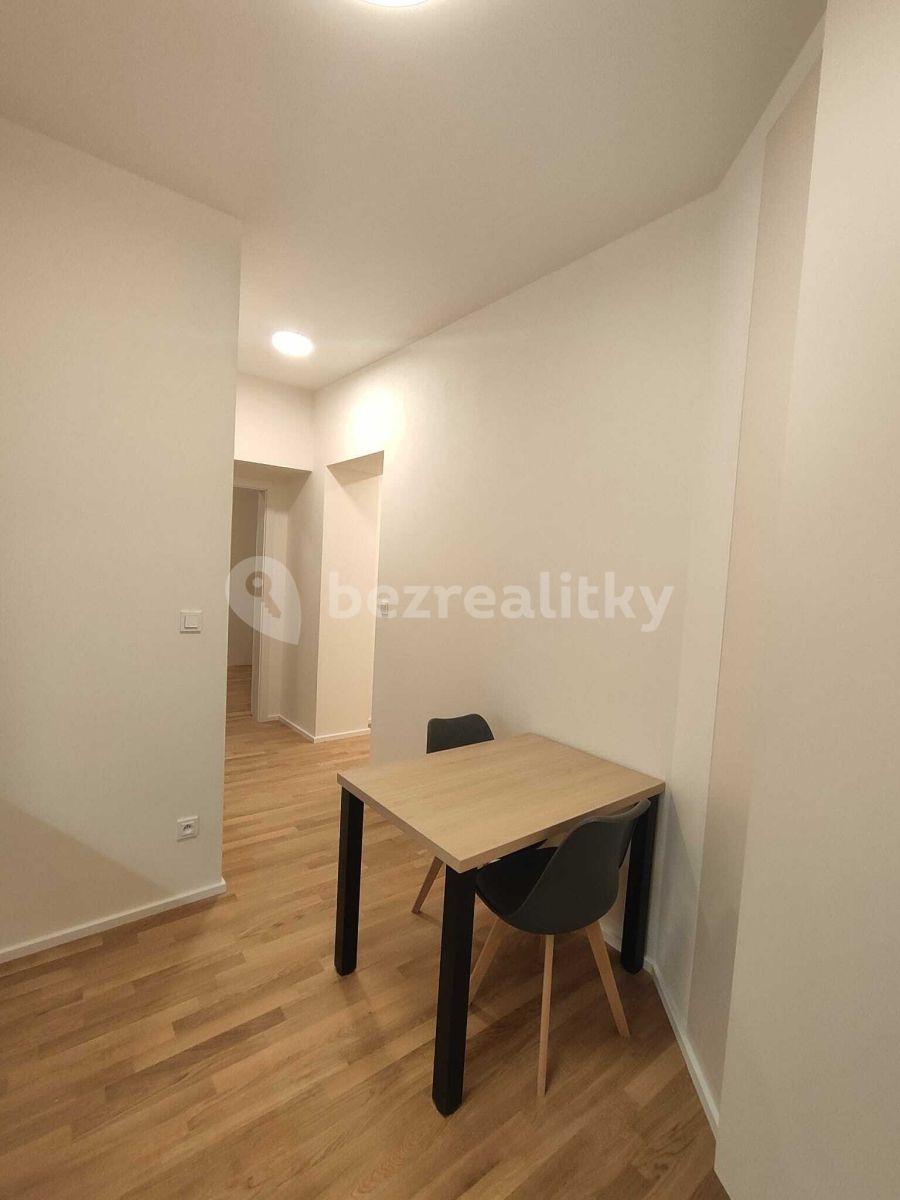 Prenájom bytu 1-izbový 41 m², Tusarova, Praha, Praha