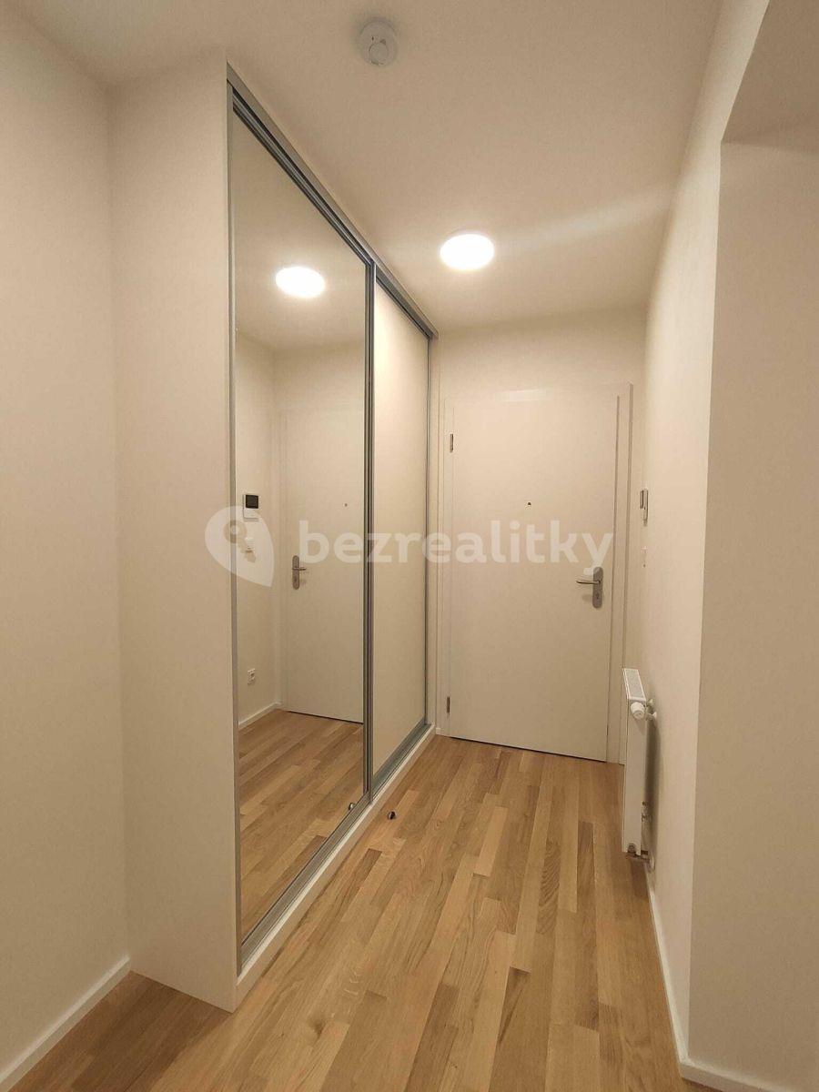 Prenájom bytu 1-izbový 41 m², Tusarova, Praha, Praha