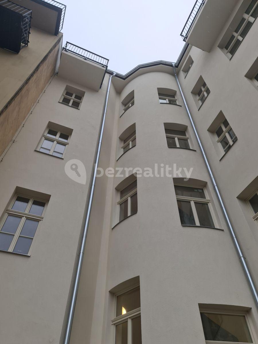 Prenájom bytu 1-izbový 30 m², Tusarova, Praha, Praha