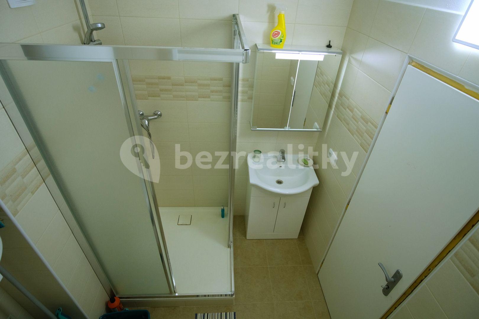 Prenájom bytu 2-izbový 64 m², Jitřní, Jablonec nad Nisou, Liberecký kraj